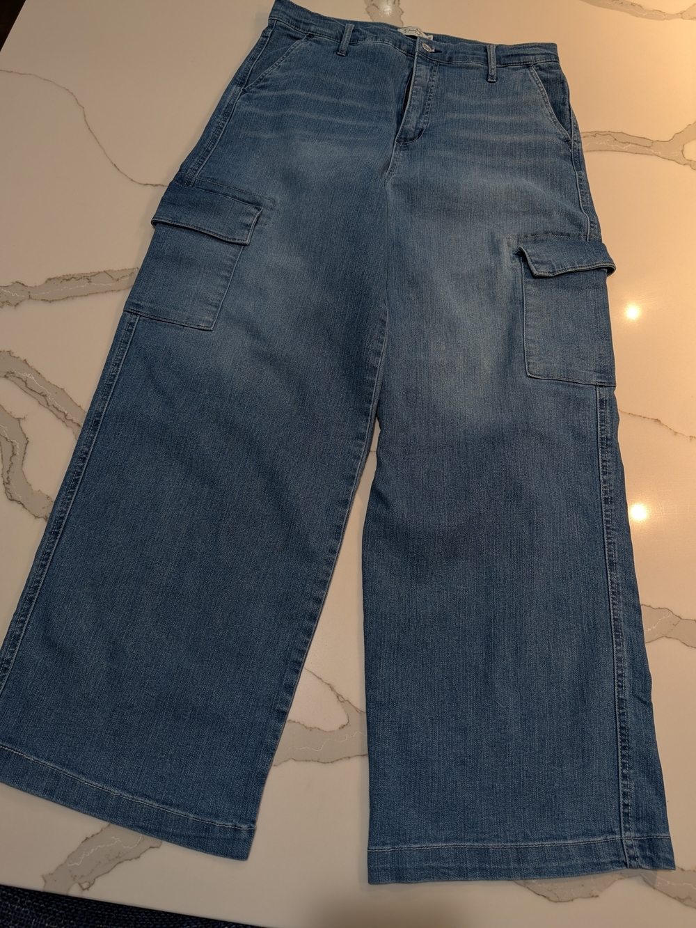 Jessica Simpson Men's Relaxed Wide-Leg Cargo Jeans - Light Blue